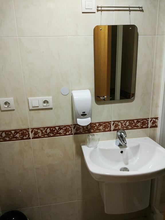 Toctoc Rooms آكورونيا المظهر الخارجي الصورة